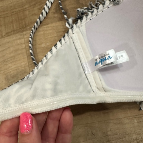 La vie en rose chevron bikini with fringe and scrunch bum - Picture 7 of 9